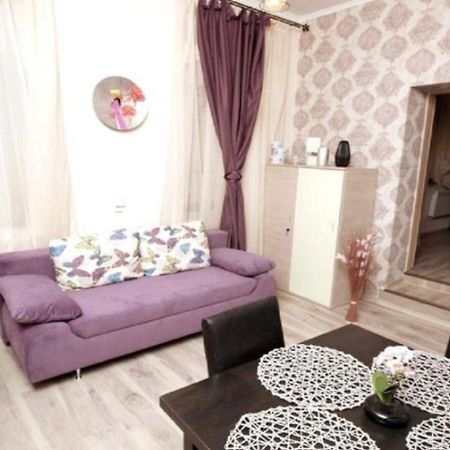 דירות בראשוב Old Town Elegance מראה חיצוני תמונה