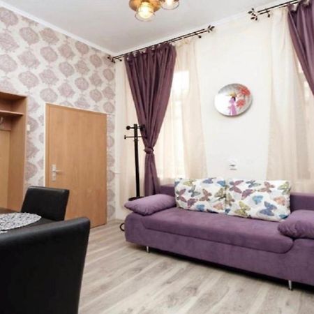 דירות בראשוב Old Town Elegance מראה חיצוני תמונה