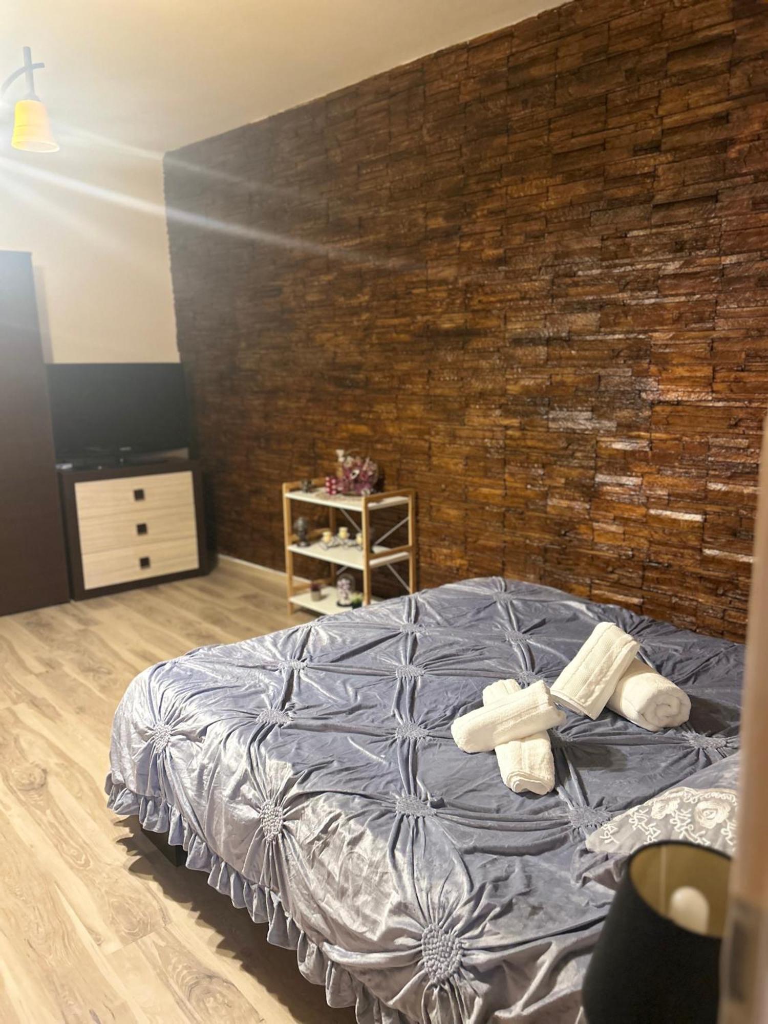 דירות בראשוב Old Town Elegance מראה חיצוני תמונה
